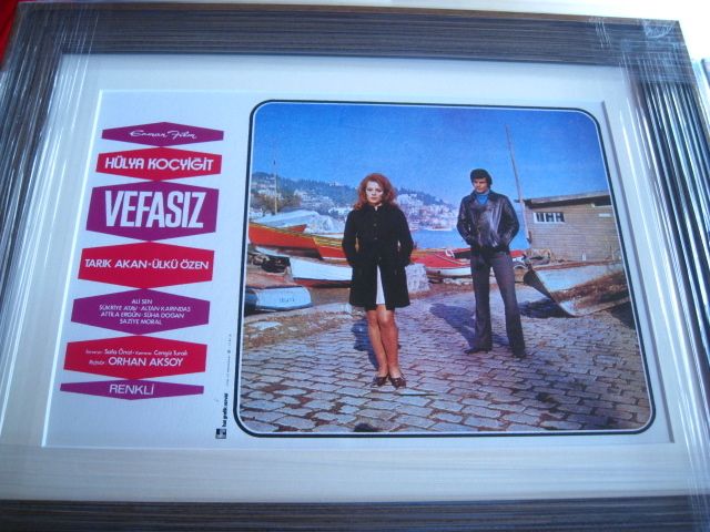 Hülya Koçyiğit - Tarık Akan (2) - Vefasız Film Lobi Kartı - Çerçeveli