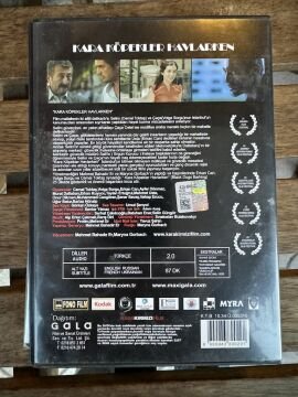 KARA KÖPEKLER HAVLARKEN - DVD