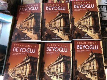 Turan Akıncı - Beyoğlu Kitabı