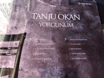 Tanju Okan - Yorgunum - LP Plak