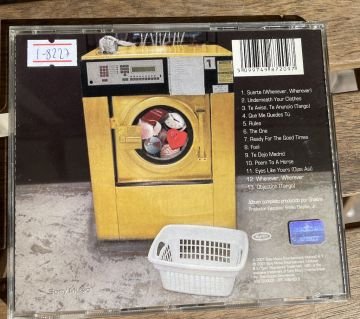 SHAKIRA - SERVICIO DE LAVANDERIA - CD