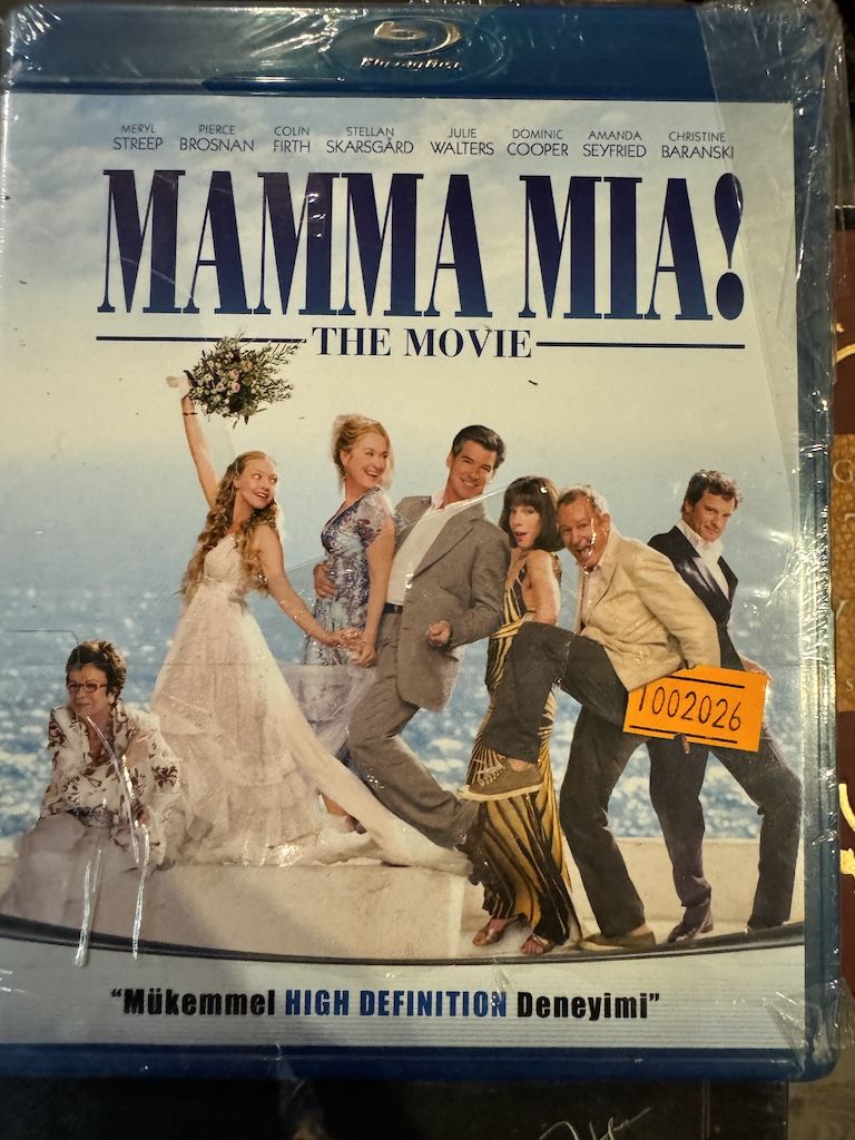 BLU RAY - MAMMA MIA THE MOVIE