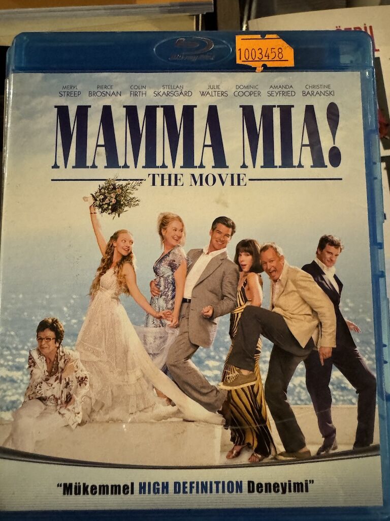 BLU RAY - MAMMA MIA THE MOVIE