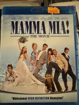 BLU RAY - MAMMA MIA THE MOVIE