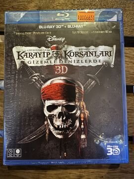 BLU RAY - PIRATES OF THE CARIBBEAN ON STRANGER TIDES 3D - KARAYİP KORSANLARI GİZEMLİ DENİZLERDE 3D