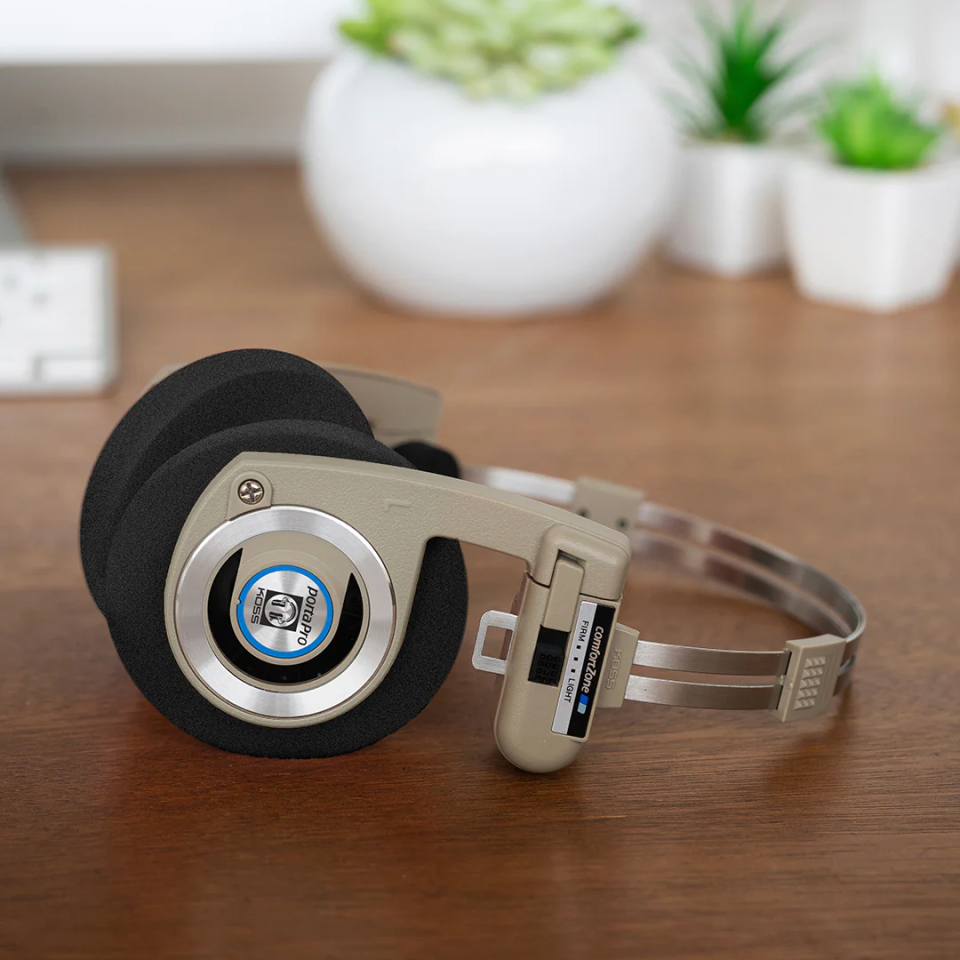 Porta Pro Oversized Cushions | Black