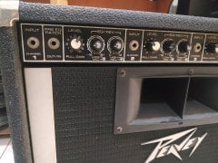 PEAVEY KB-300