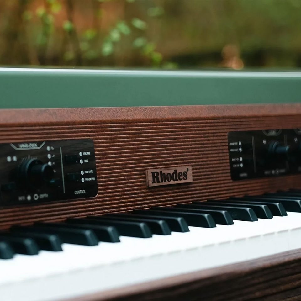 Rhodes MK8 Earth Edition