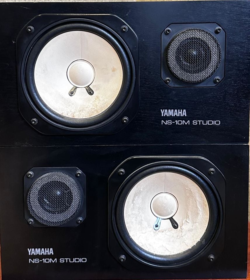 YAMAHA NS-10M