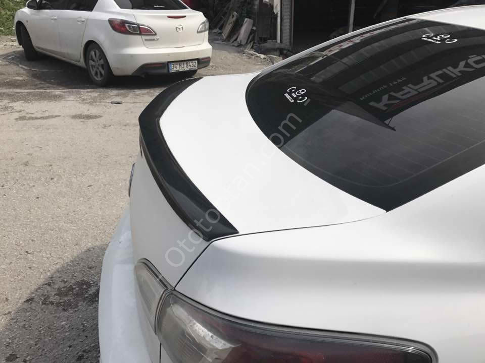 Mazda 3 İnce Spoiler