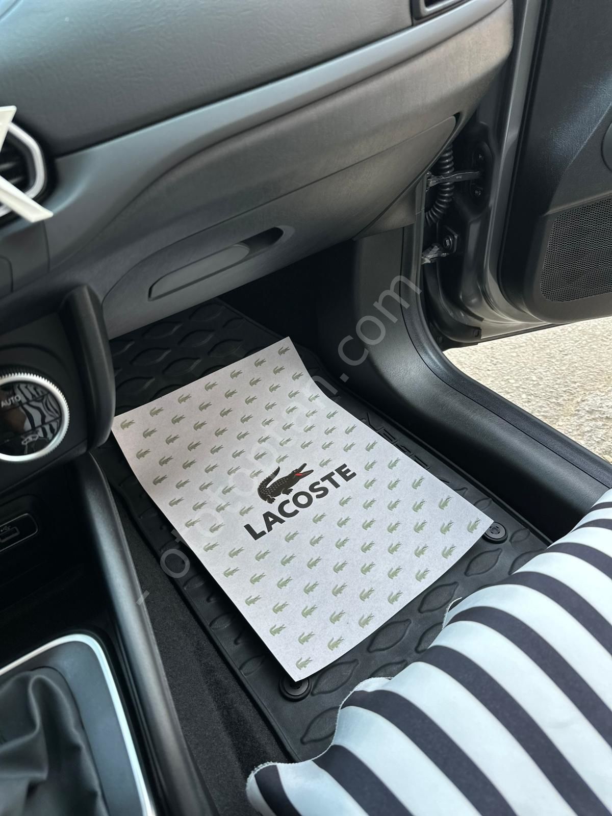 LACCOSTE BEYAZ PASPAS KAĞIDI