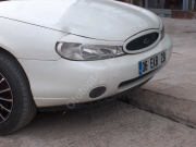 Ford Mondeo Far Kaşı