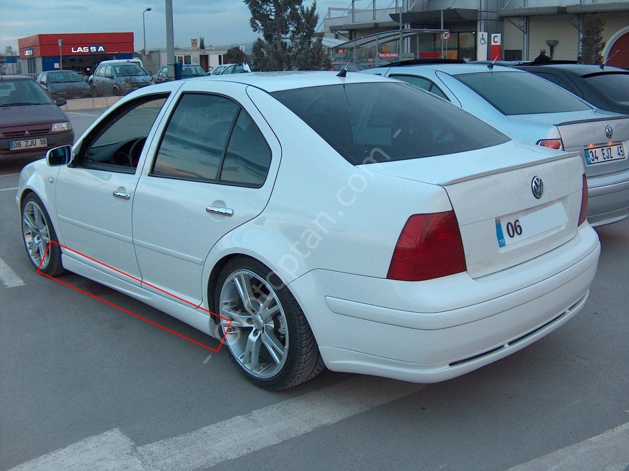 Volkswagen Bora Marşpiyel Takımı Model 2