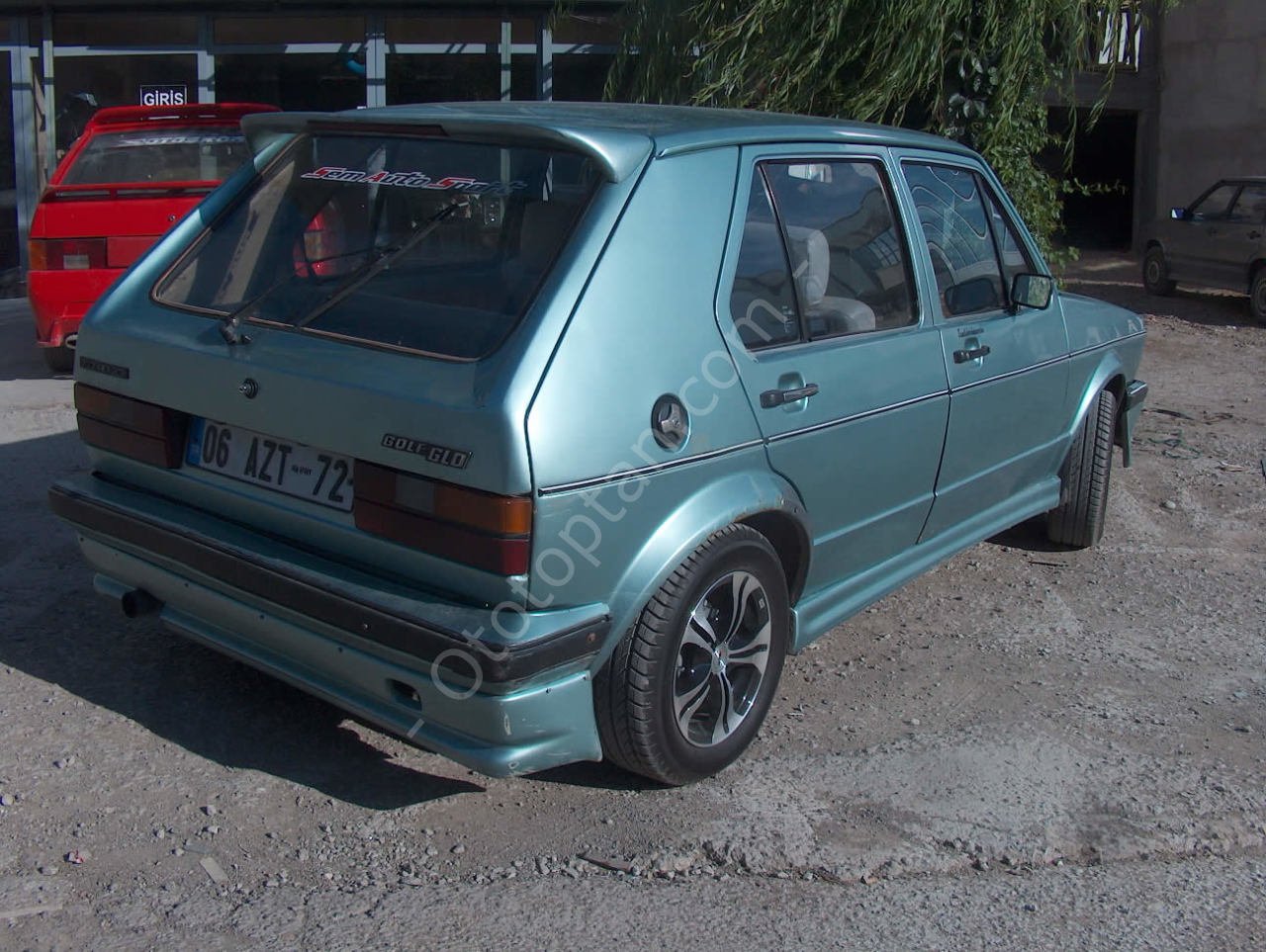 Volkswagen Golf 2 Far Kaşı