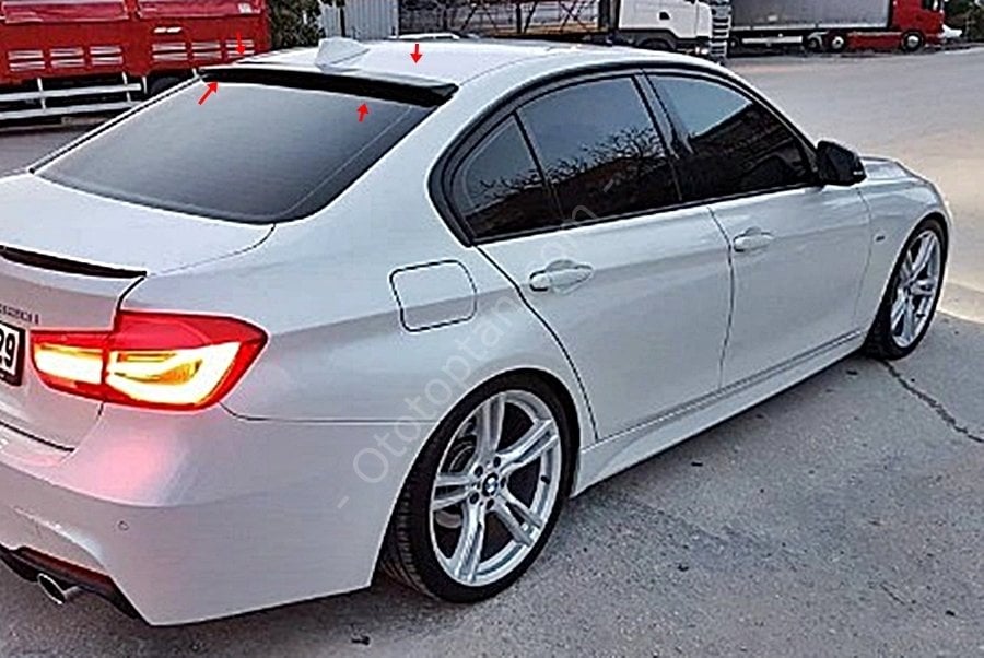 Bmw F30 Cam Üstü Spoiler