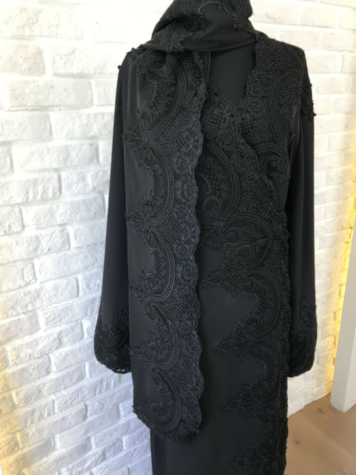 Dantelli Namaz Elbisesi&Başörtüsü | Siyah