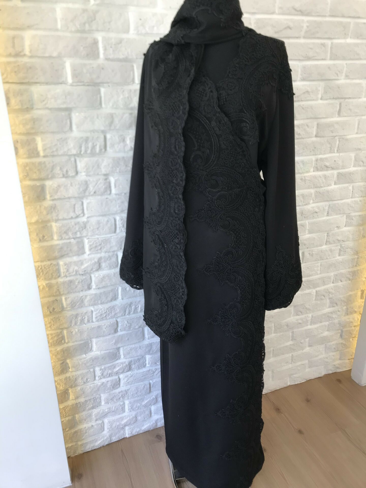 Dantelli Namaz Elbisesi&Başörtüsü | Siyah
