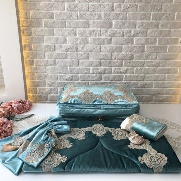 Fransız Dantelli Seccade Takımı | Turkuaz&Gold