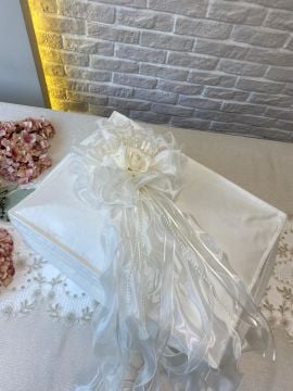 Buket Detaylı Hurç | Ekru
