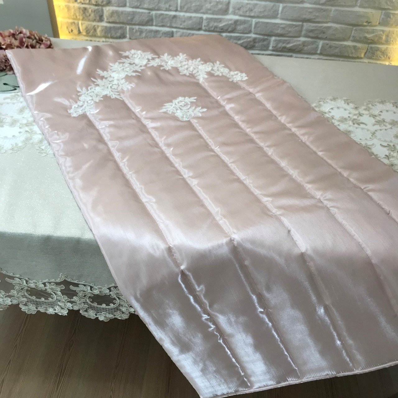 Fransız Dantelli Seccade | Pudra
