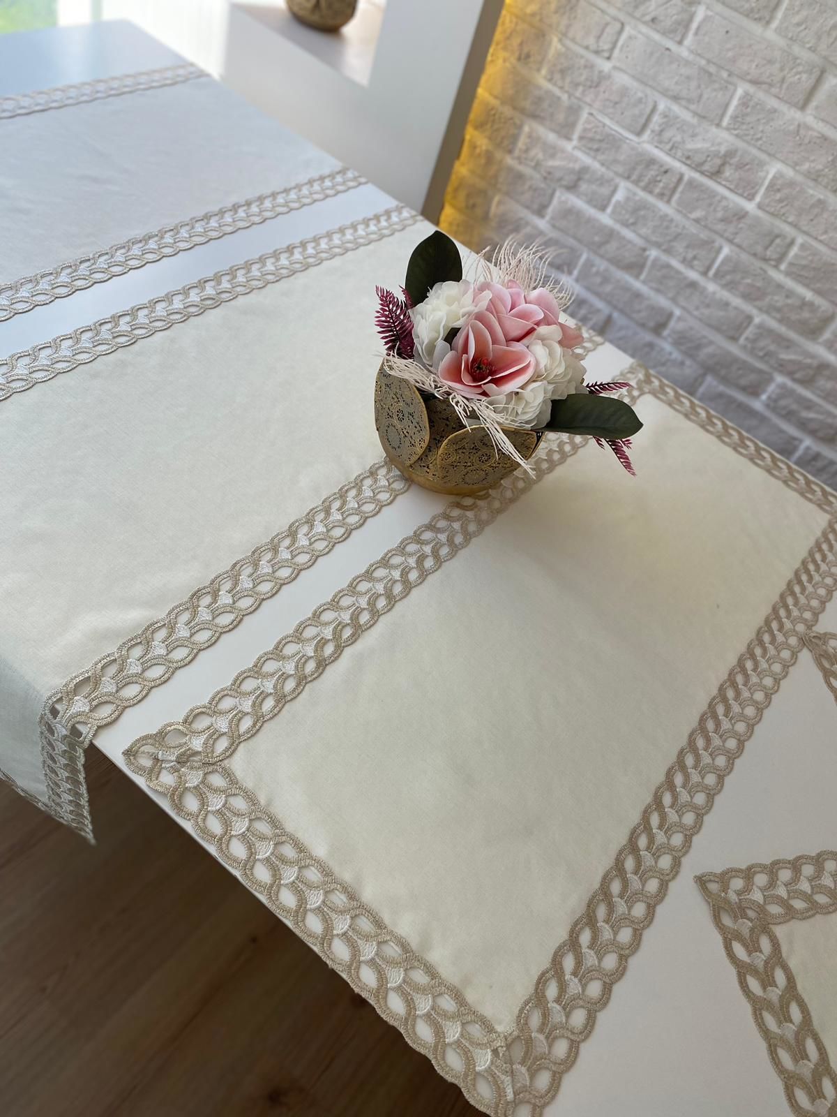 Fransız Dantelli Salon Takımı | EKRU