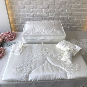 Fransız Dantelli Seccade Takımı | Ekru