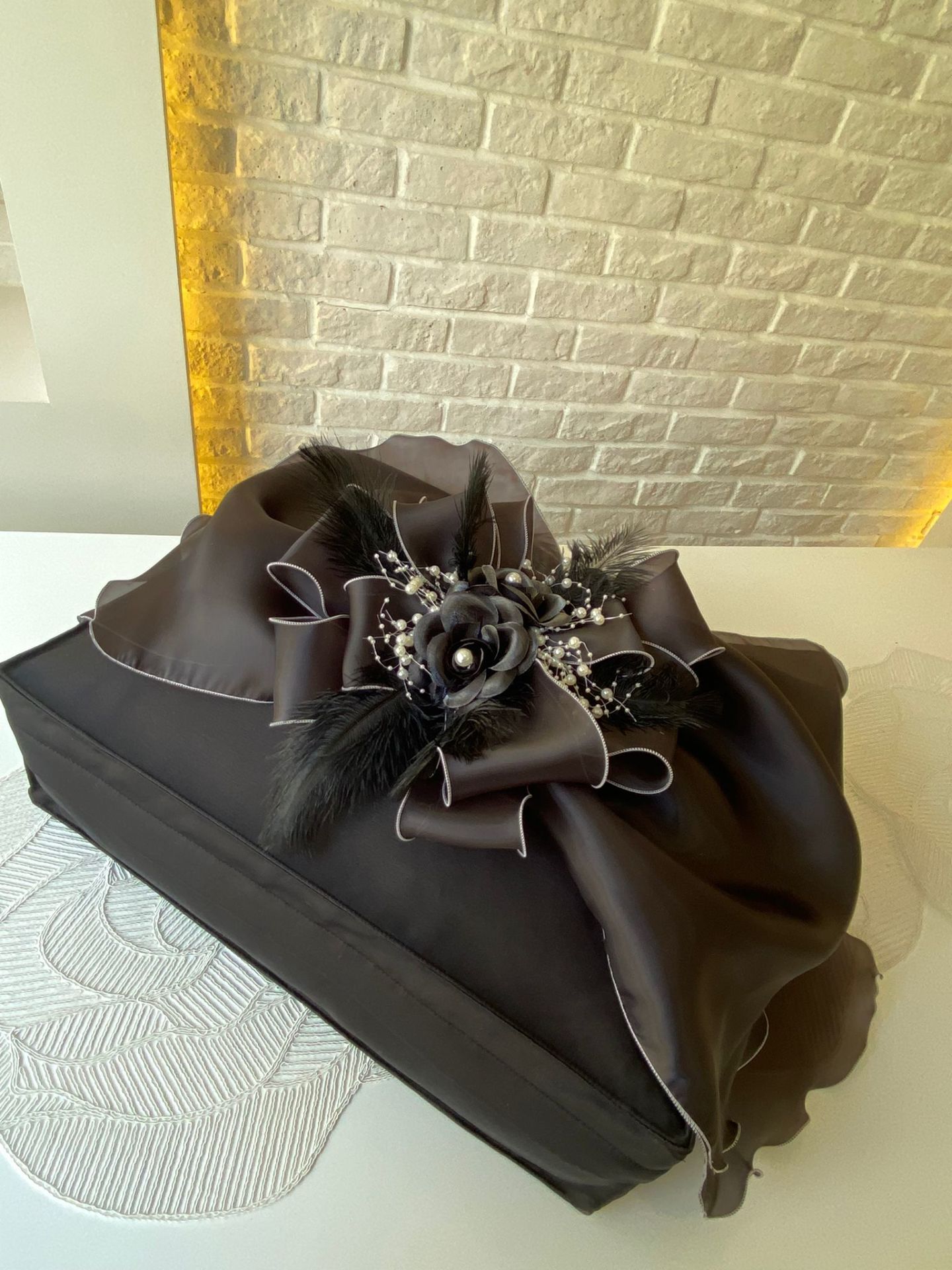 Buket Detaylı Hurç | Siyah