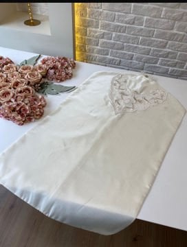 Fransız Dantelli Elbise Kılıfı | Ekru