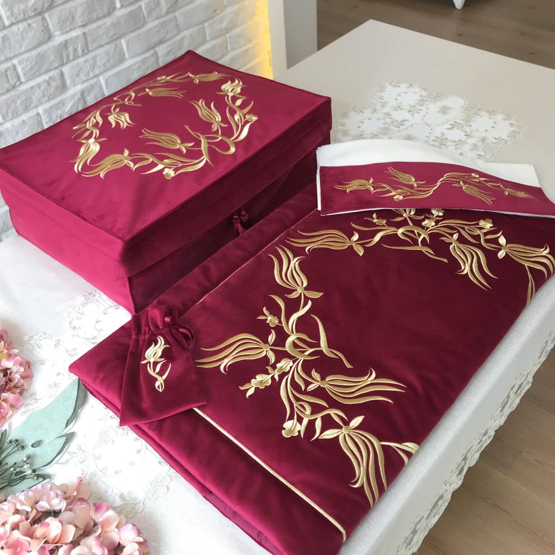 Nakışlı Seccade Takımı | Bordo&Gold