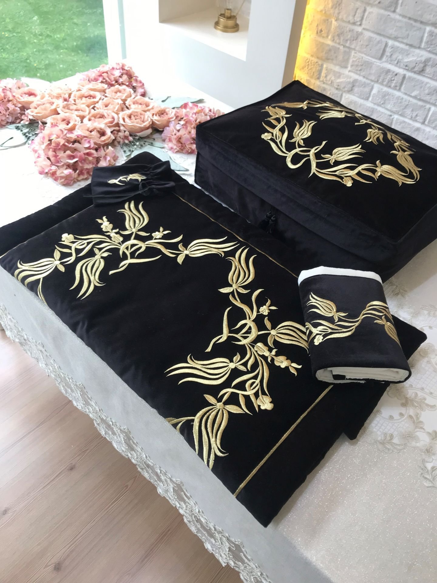 Nakışlı Seccade Takımı | Siyah&Gold