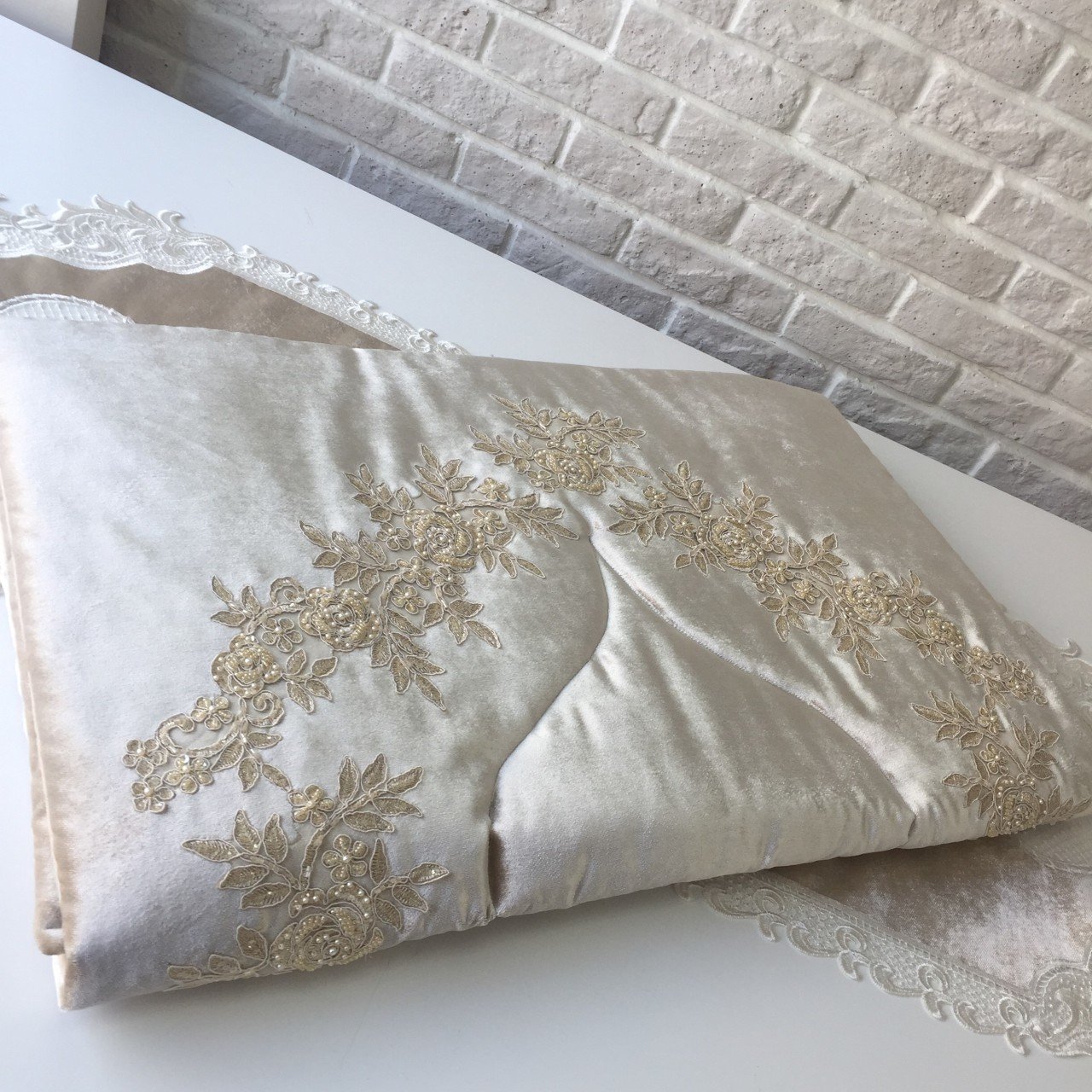 Fransız Dantelli Seccade | Cappuccino&Gold