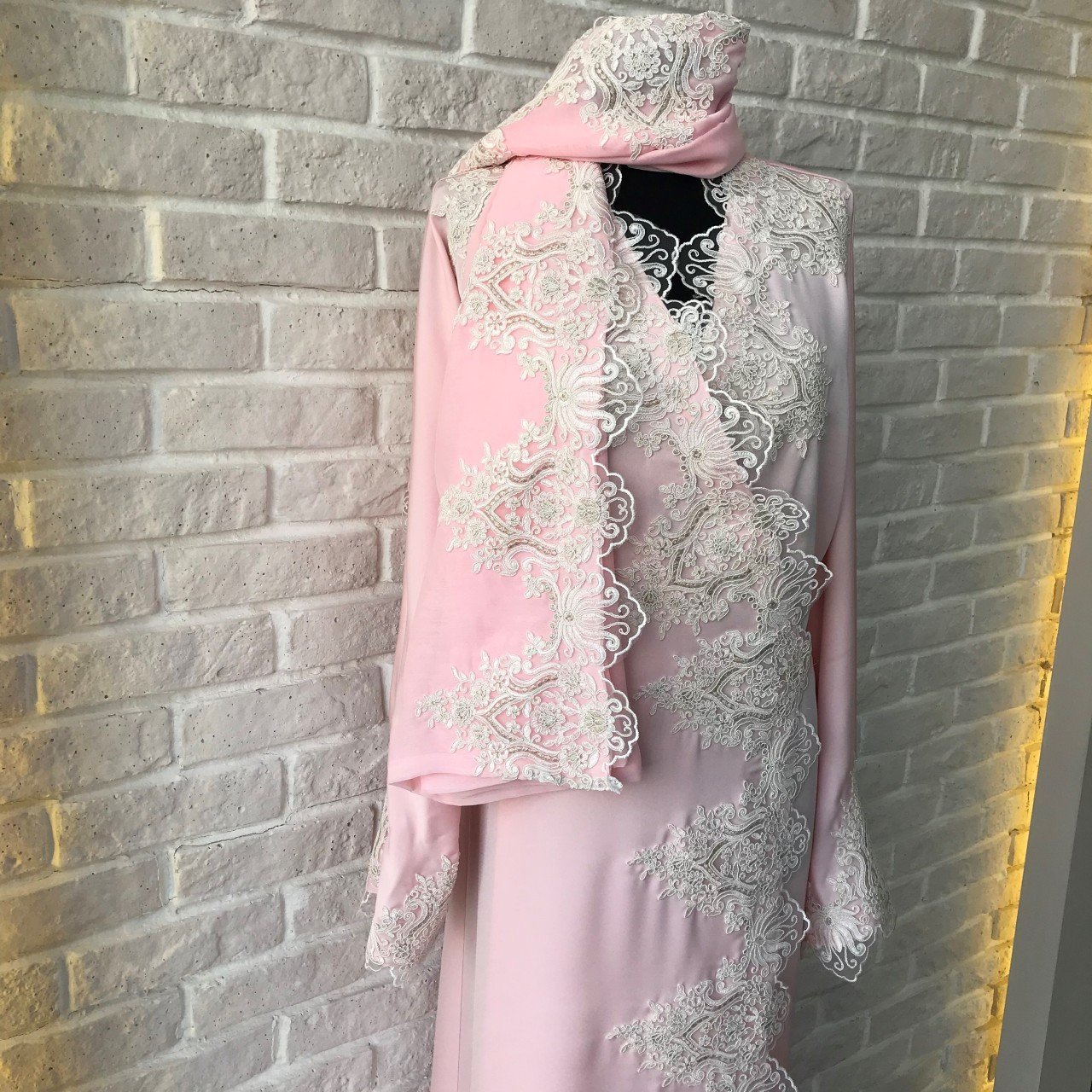 Dantelli Namaz Elbisesi&Başörtüsü | Toz Pembe