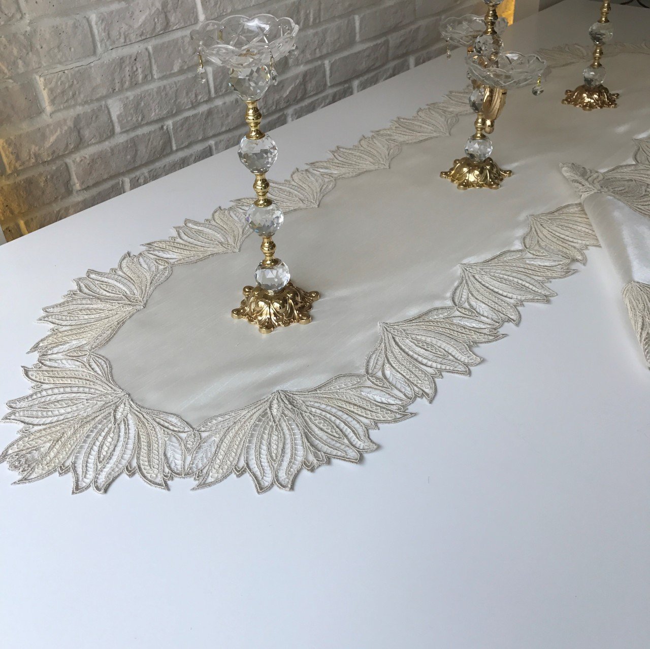 Fransız Dantelli Salon Takımı | Ekru