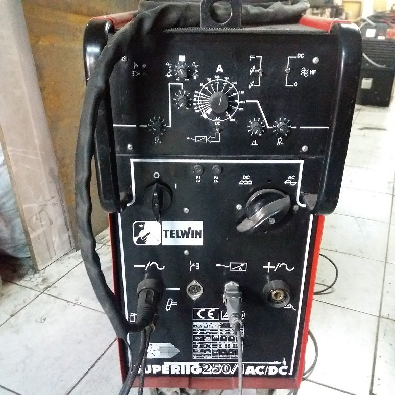 TELWIN Supertig 250 AC / DC Hava Soğutmalı - 0,00 TL