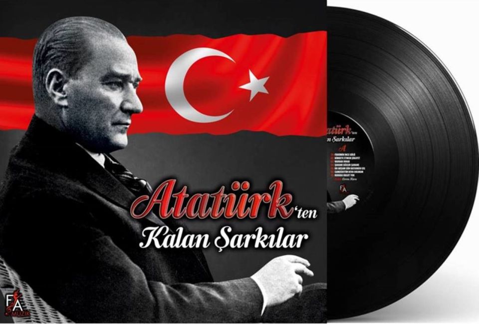 ATATÜRK'TEN KALAN ŞARKILAR - CEREN KARA (LP)