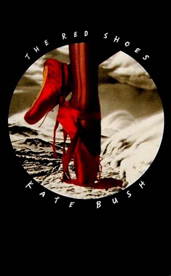 KATE BUSH - THE RED SHOES (MC)