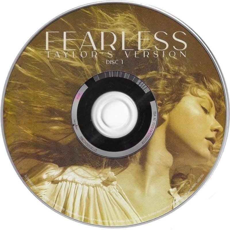 TAYLOR SWIFT - FEARLESS (TAYLOR'S VERSION)