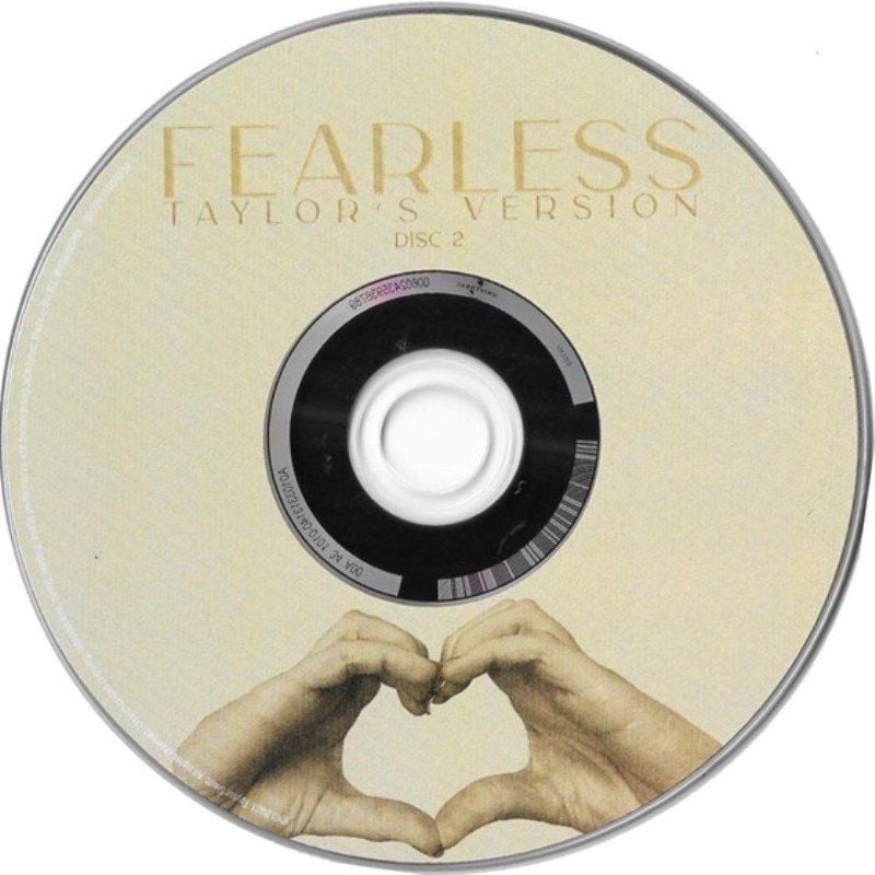 TAYLOR SWIFT - FEARLESS (TAYLOR'S VERSION)
