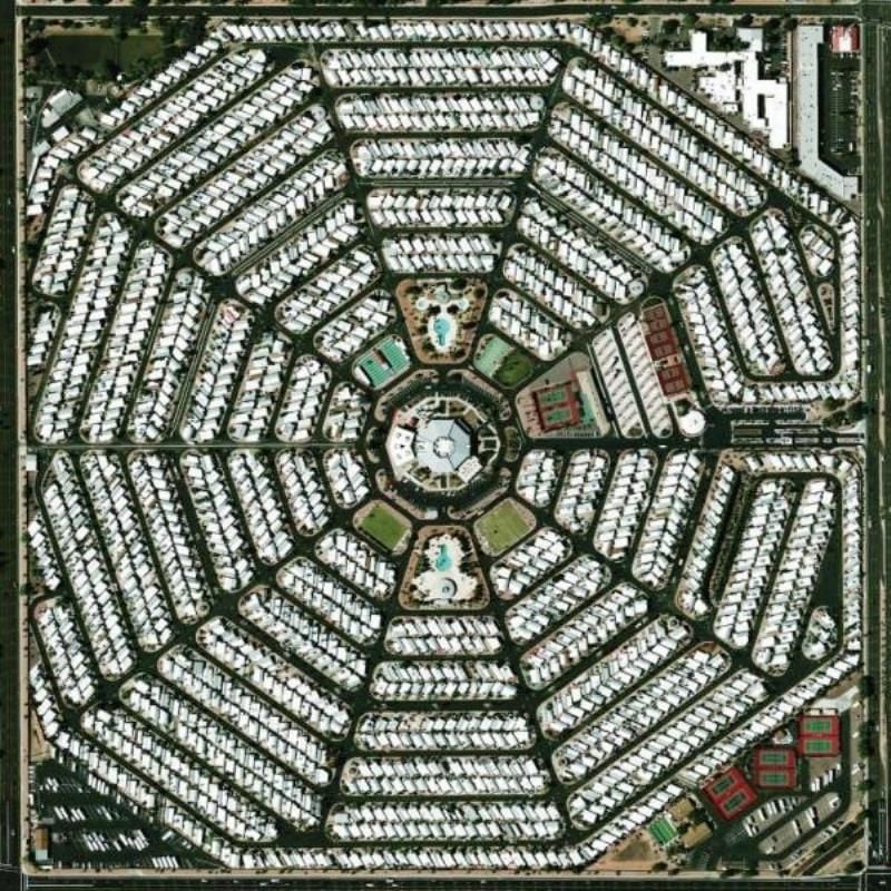 MODEST MOUSE - STRANGERS TO OURSELVES