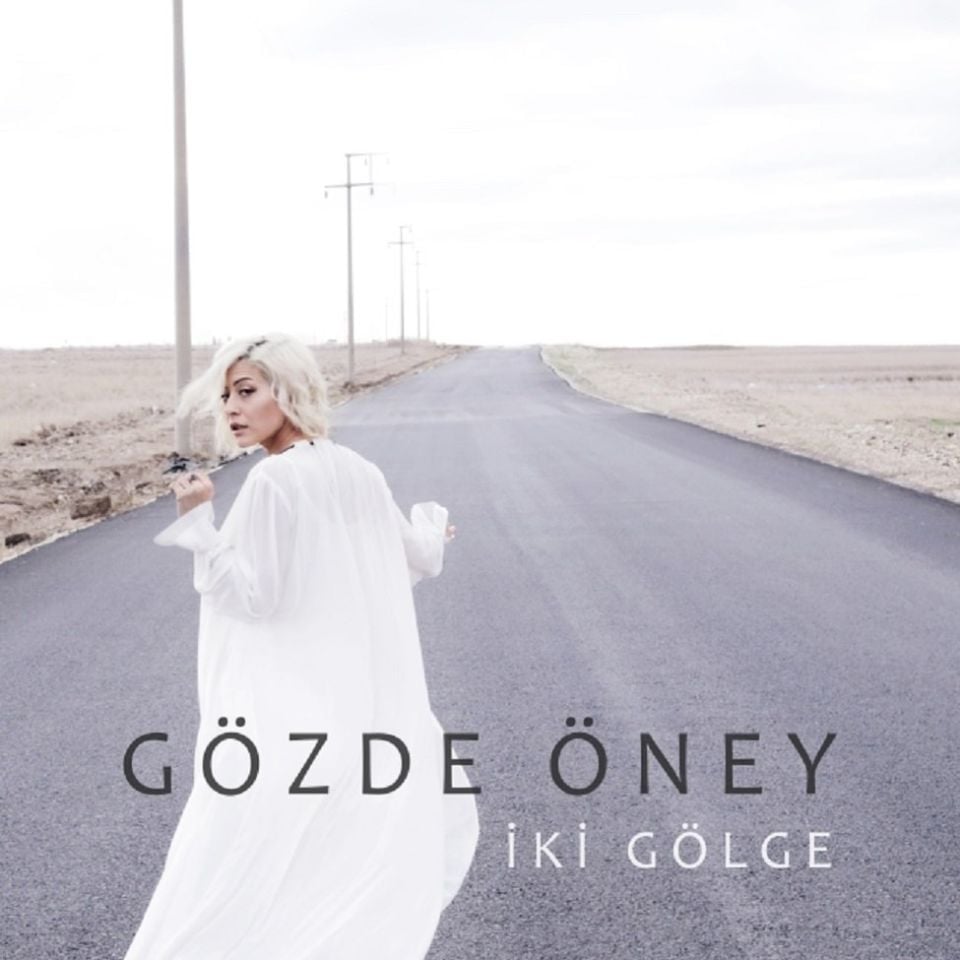 GÖZDE ÖNEY - İKİ GÖLGE
