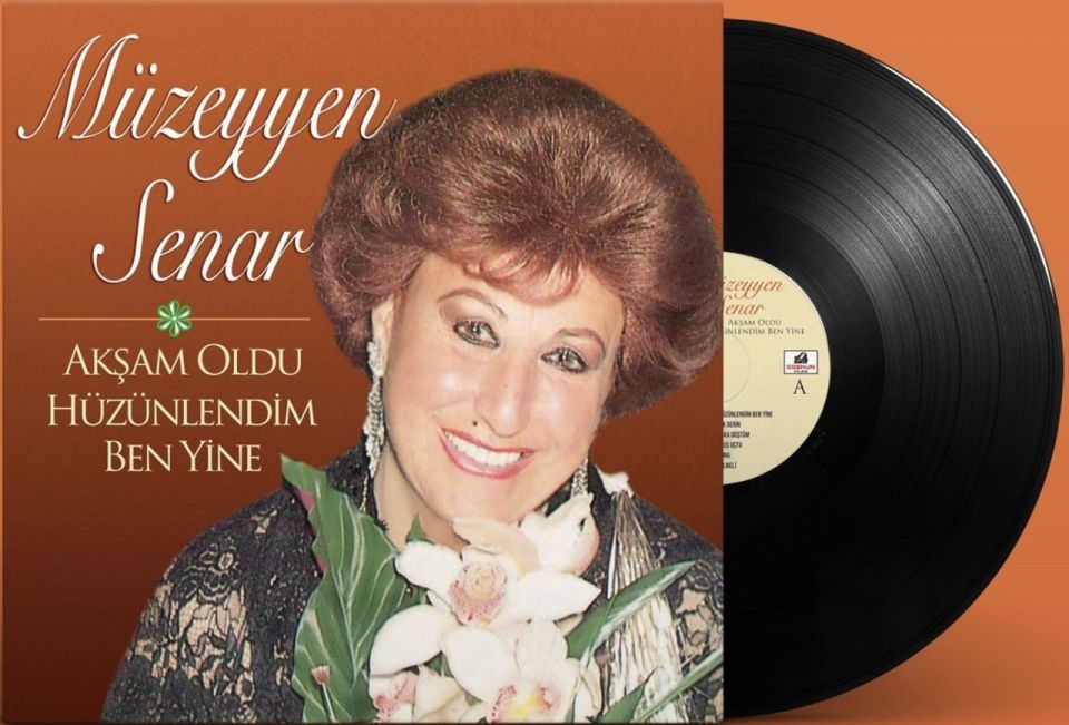 MÜZEYYEN SENAR - AKŞAM OLDU HÜZÜNLENDİM BEN YİNE (LP)