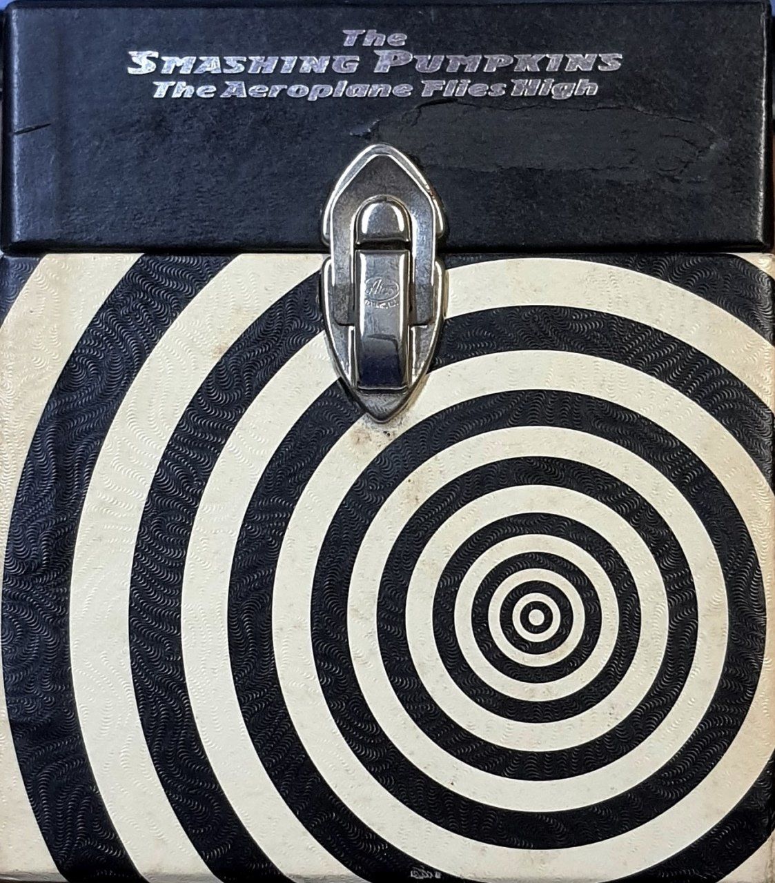 THE SMASHING PUMPKINS - THE AEROPLANE FLIES HIGH