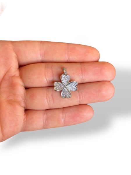 Rodyum Kaplama Zirkon Taşlı Kalpli Yonca Charm