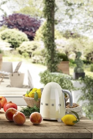 SMEG 50' Style Krem Kettle KLF03CREU