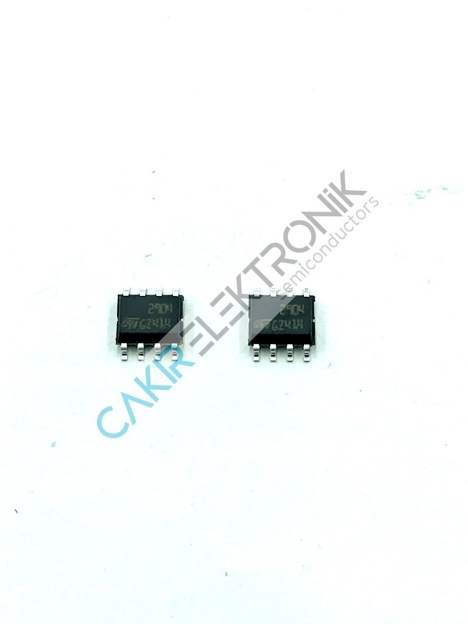 LM2904DT - LM2904D - LM2904 - 2904 - Dual, 26-V, 700-kHz operational amplifier