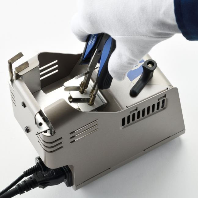 Hakko FT-802 Kablo Soyucu İstasyon