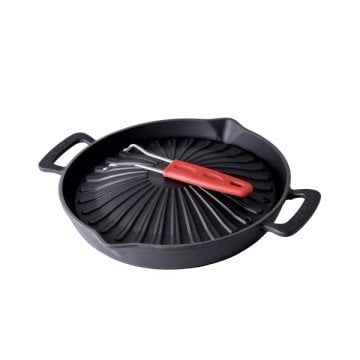 LAVA DÖKÜM HARİCİ GRİLL DÖKÜM TABLALI TAVA. METAL KULPLU TAVA VE HARİCİ SAPLI GRİLL PLATE. ÇAP(Ø)32CM.