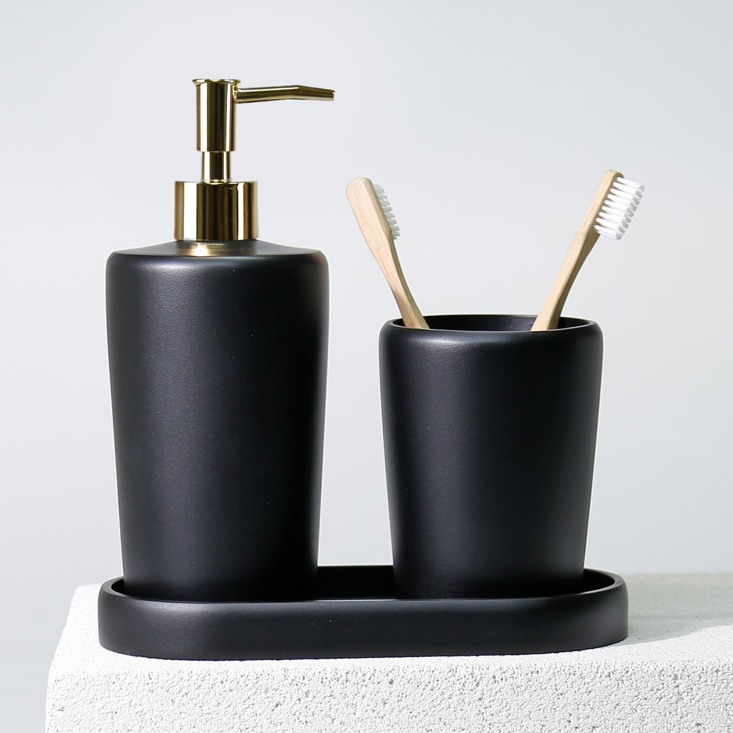 Conical Banyo Seti Siyah