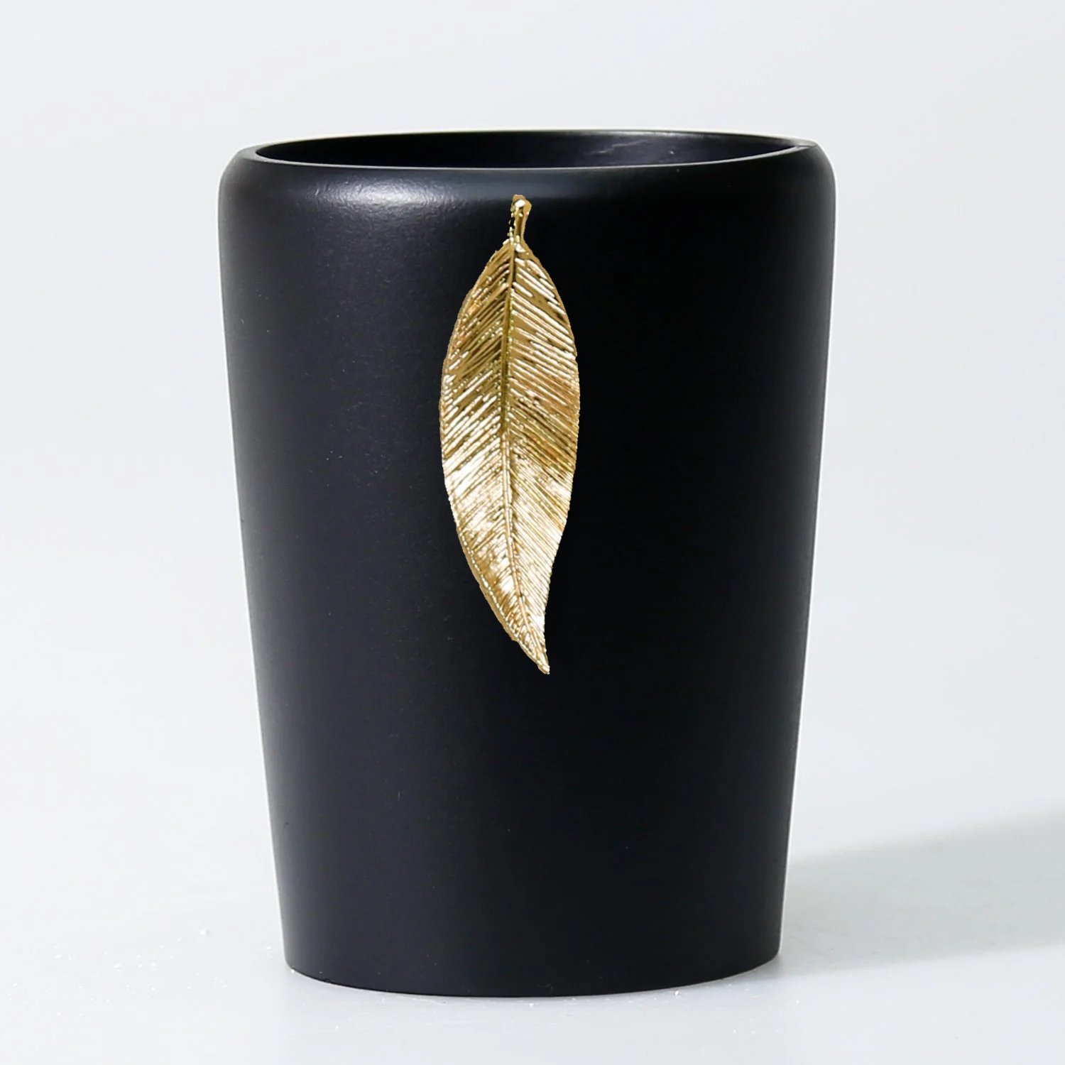Leaf Sıvı Sabunluk Siyah Altın