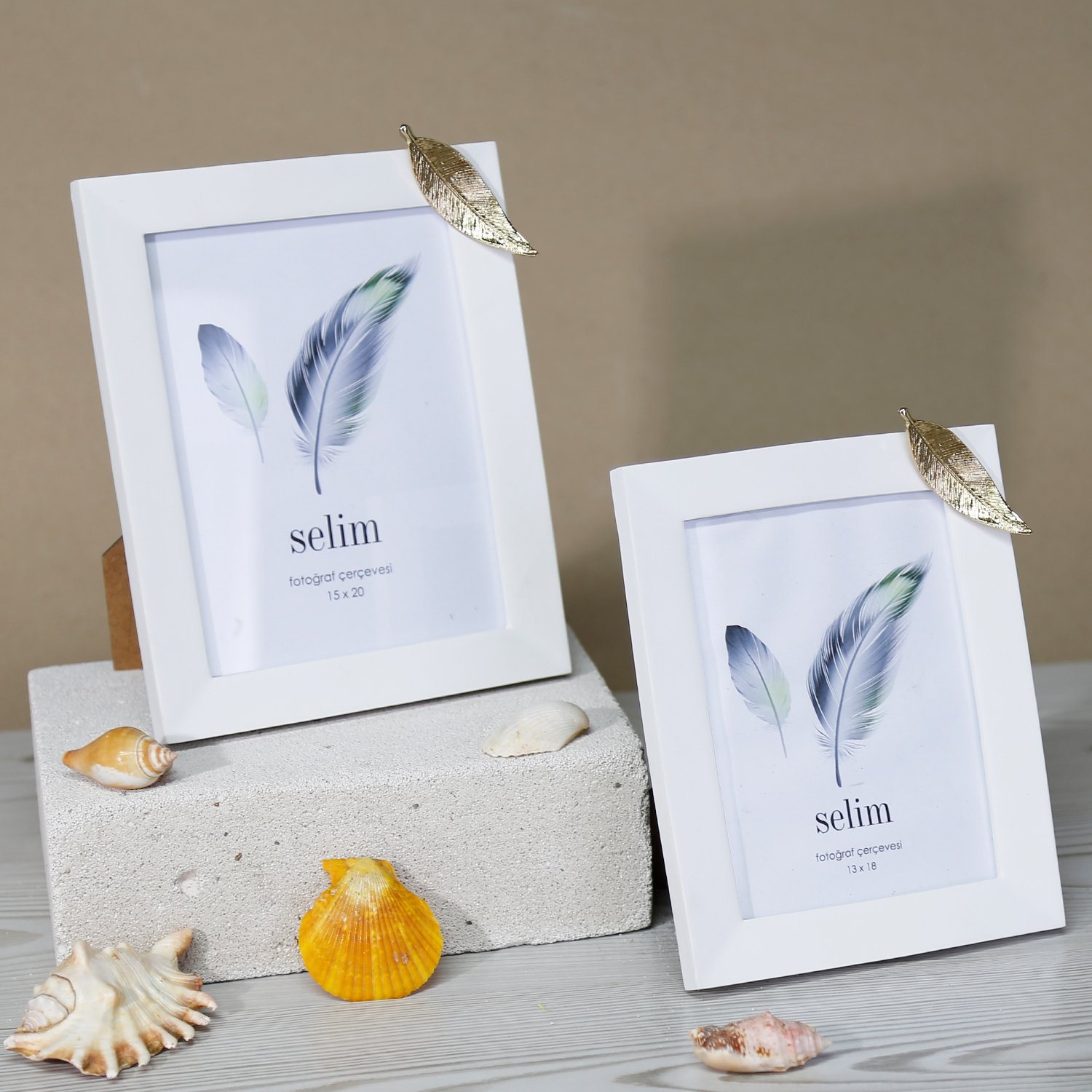 13x18 Leaf Frame White Gold